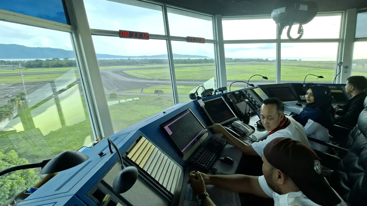 Airnav Indonesia Cabang Ambon. (Liputan6.com/Pramita)
