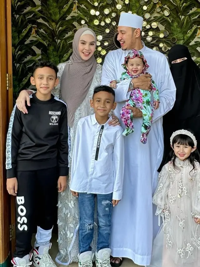 Momen hangat Kartika Putri dan Habib Usman (Instagram/kartikaputriworld)