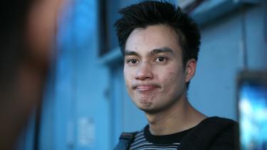 Mau Tenang Dulu Baim Wong Tak Ingin Ditanya Masalah Ini News Entertainment Fimela Com Ku tak mau lagi coba mengulang kembali. mau tenang dulu baim wong tak ingin