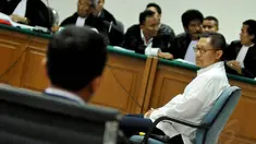 Anas Urbaningrum menghadapi sidang perdana di Pengadilan Tipikor, Jakarta, Jumat (30/5/14). (Liputan6.com/Johan Tallo)