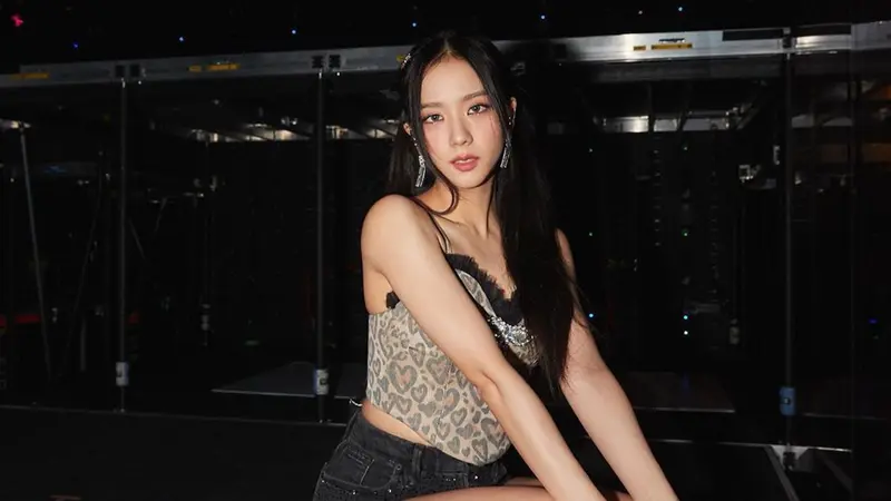 Segera Debut, Ini Momen Jisoo Blackpink di Belakang Panggung yang Curi Perhatian