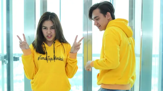 [Bintang] Adipati Dolken dan Vanesha Prescilla