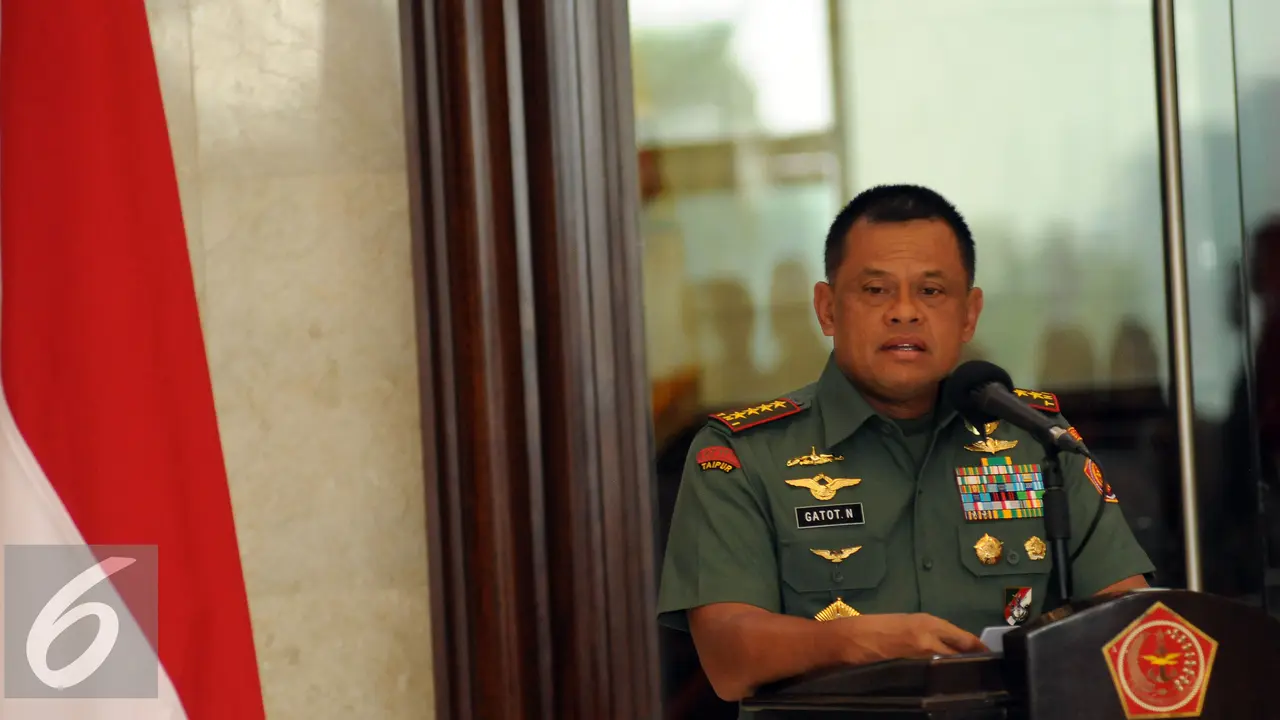 20160330-Panglima-TNI-Serahkan-SPT-Pajak-HEL