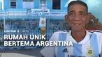 Di pesisir Kabupaten Polewali Mandar, Sulawesi Barat, ada sebuah rumah unik bermotif timnas Argentina. Tak hanya itu, bendera Argentina dan trofi Piala Dunia juga menjadi pemandangan unik di rumah berlantai dua tersebut.
