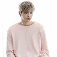 Kang Daniel (Foto: Twitter/WannaOne_twt)