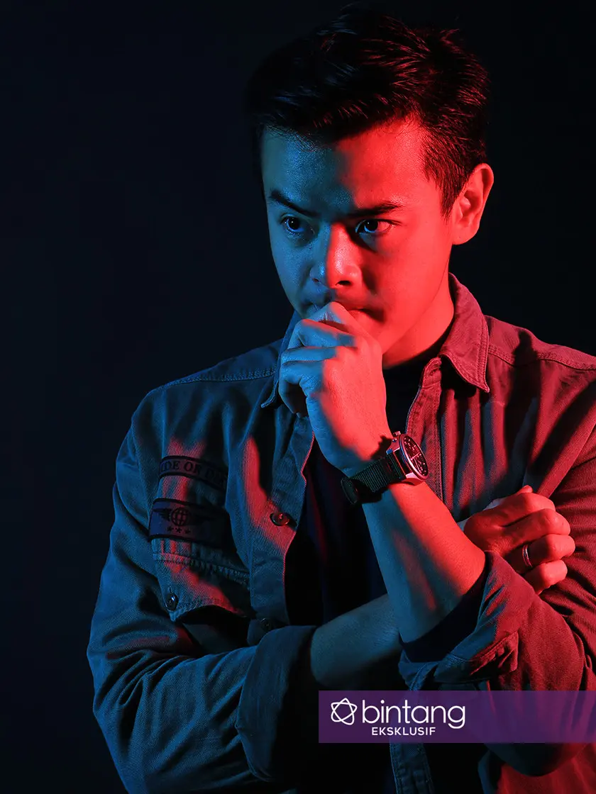 Eksklusif Dion Wiyoko.(Fotografer: Adrian Putra, Stylist : Indah Wulansari, Digital Imaging: Muhammad Iqbal Nurfajri/Bintang.com)