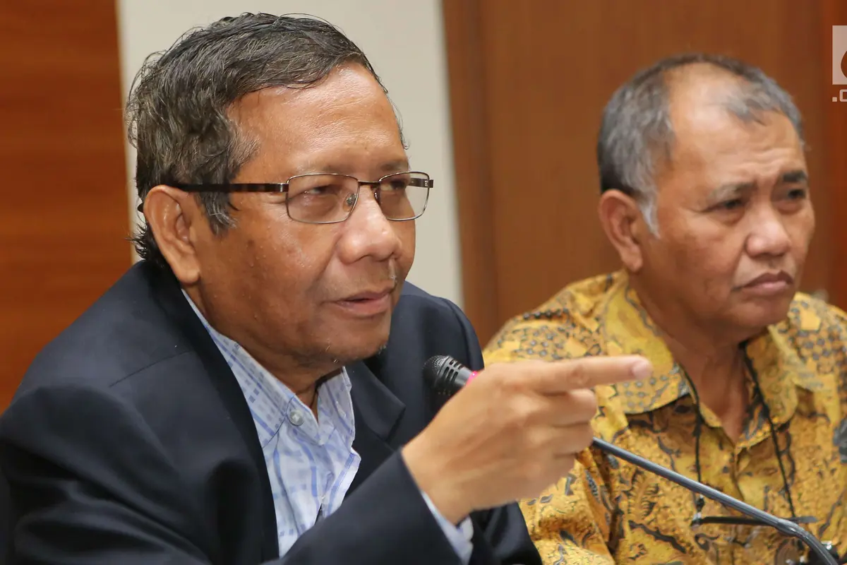 Mahfud MD Sebut Hak Angket KPK Cacat Hukum