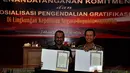 Polri dan KPK menandatangani nota kesepahaman di Mabes Polri, Jakarta, Selasa (19/8/14). (Liputan6.com/Miftahul Hayat)