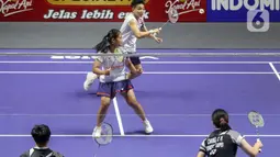 Laga Apriyani Rahayu/Febi Setianingrum melawan Chang Ching Hui/Yang Ching Tun berlangsung sengit dan ketat. (Liputan6.com/Herman Zakharia)