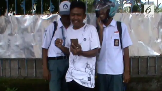 Video rekaman perkelahian sejumlah siswi SMK Baubau, Sulawesi Tenggara, beredar di media sosial.