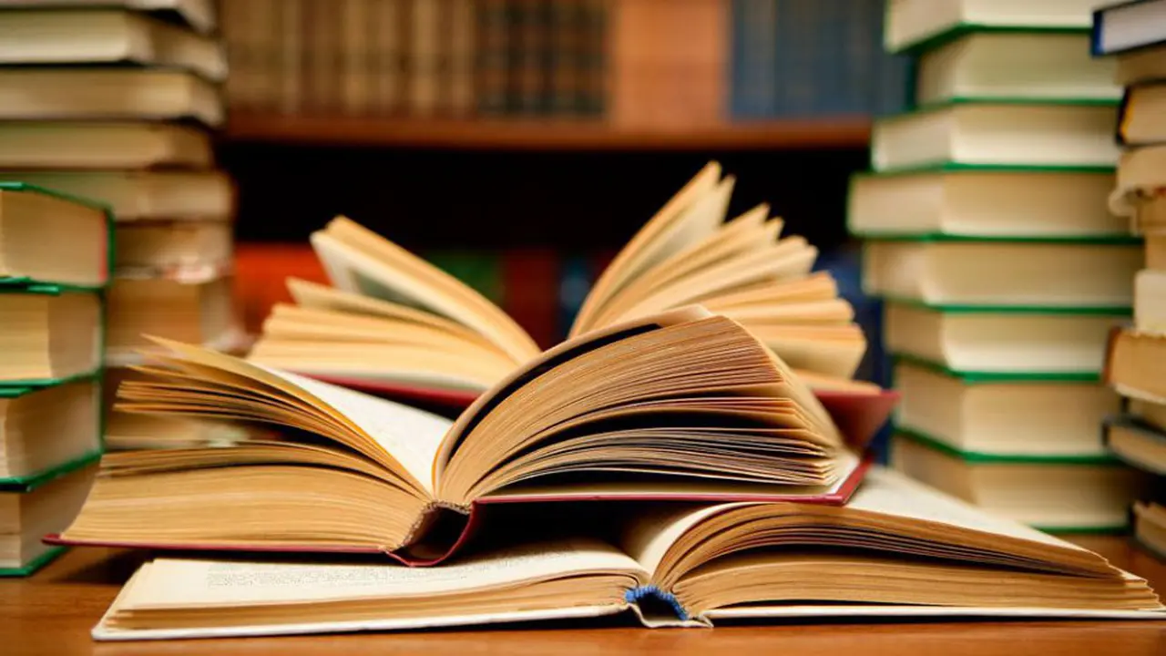 6 Desain Rak Buku yang Unik Dan Multi Fungsi