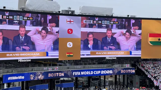 Foto Eksklusif: Lautan Putih dan Merah-Kuning-Hijau, Keseruan Suporter Inggris dan Ghana Warnai Gillette Stadium