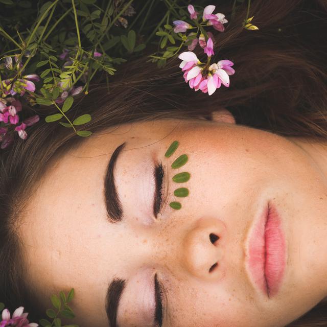 Menghilangkan Mata Bengkak Setelah Menangis Dalam 10 Menit Beauty Fimela Com