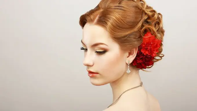 Perhiasan/Copyright Shutterstock