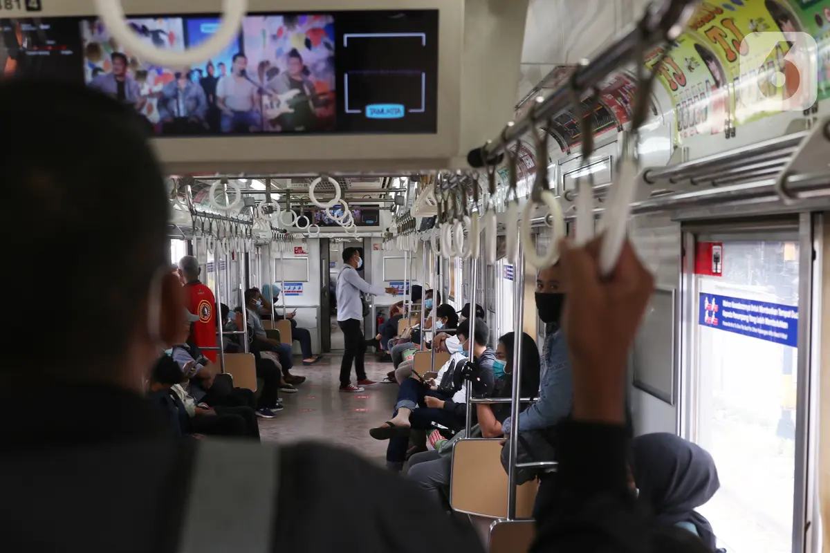 Tekan COVID-19, Jam Operasional KRL Dibatasi