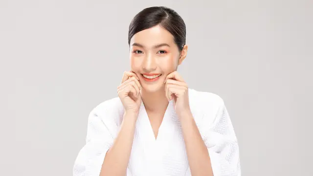 Trik Mengaplikasikan Cushion pada Kulit Kombinasi, Rahasia Tampilan Flawless