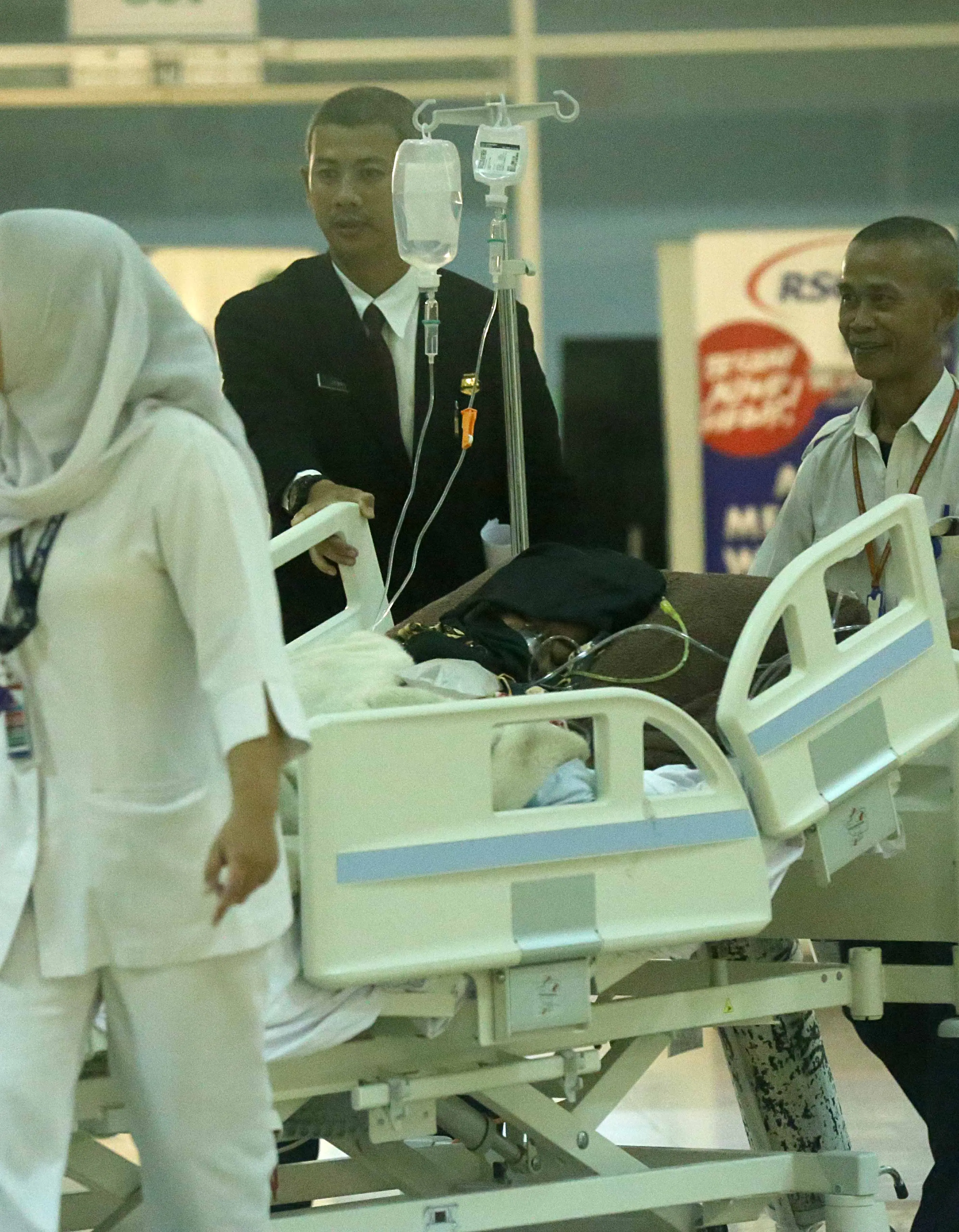 Julia Perez usai cuci darah di RSCM (Nurwahyunan/bintang.com)