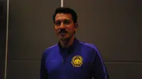 Pelatih tim nasional Malaysia U-16, Raja Azlan Shah. (Bola.com/Zaidan Nazarul)