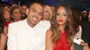 Baru memulai kasihnya pada awal September lalu, kini Rihanna dan Drake kembali dikabarkan putus dan ini menjadi kesempatan luas Chris Brown untuk merebut hati Rihanna dan kembali ke pelukannya. (AFP/Bintang.com)