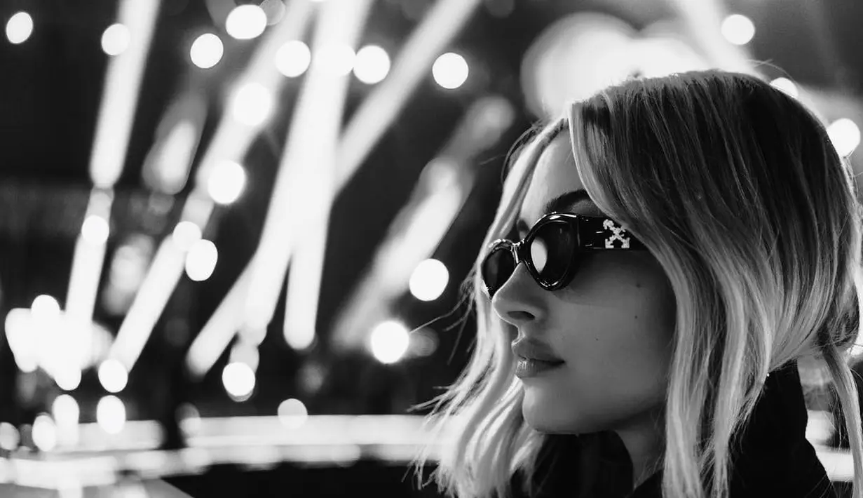 Dilansir dari Cosmopolitan, orangtua Hailey tak mempermasalahkan anaknya untuk menikah muda. (instagram/haileybaldwin)