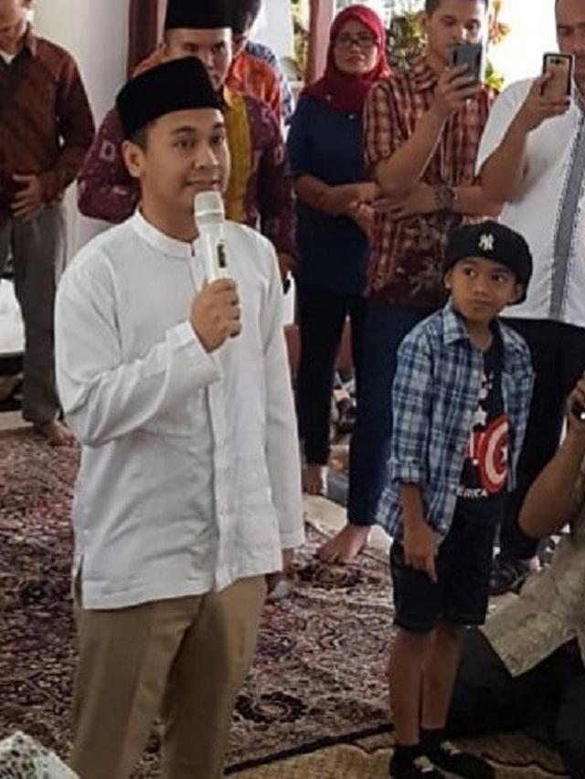 [Bintang] Akan Menikah, Raditya Dika Mendadak Serius