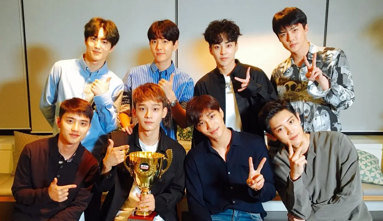 EXO akan mencoba segala hal yang baru dan belum pernah mereka coba. Mereka akan menentukan tempat tujuan melalui undian. (Foto: Soompi.com)