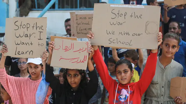 Rindu ke Sekolah, Anak-anak Palestina Desak Perang Segera Dihentikan