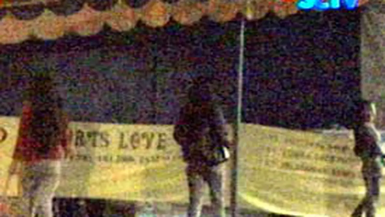 050306cwanita.jpg