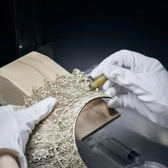 Savoir-Faire Dibalik Keindahan Perhiasan Terbaru Dior D-Renaissance