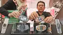 Ponsel Nokia lama terlihat selama acara bertajukThe 90s Festival, Jakarta, Sabtu (25/11). Rangkaian festival tersebut juga akan diisi 23 musisi band dari dalam maupun luar negeri yang ngehits pada 1990an. (Liputan6.com/Herman Zakharia)