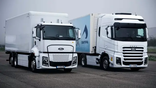 Ford F-Line E 6x2 dan 4x2