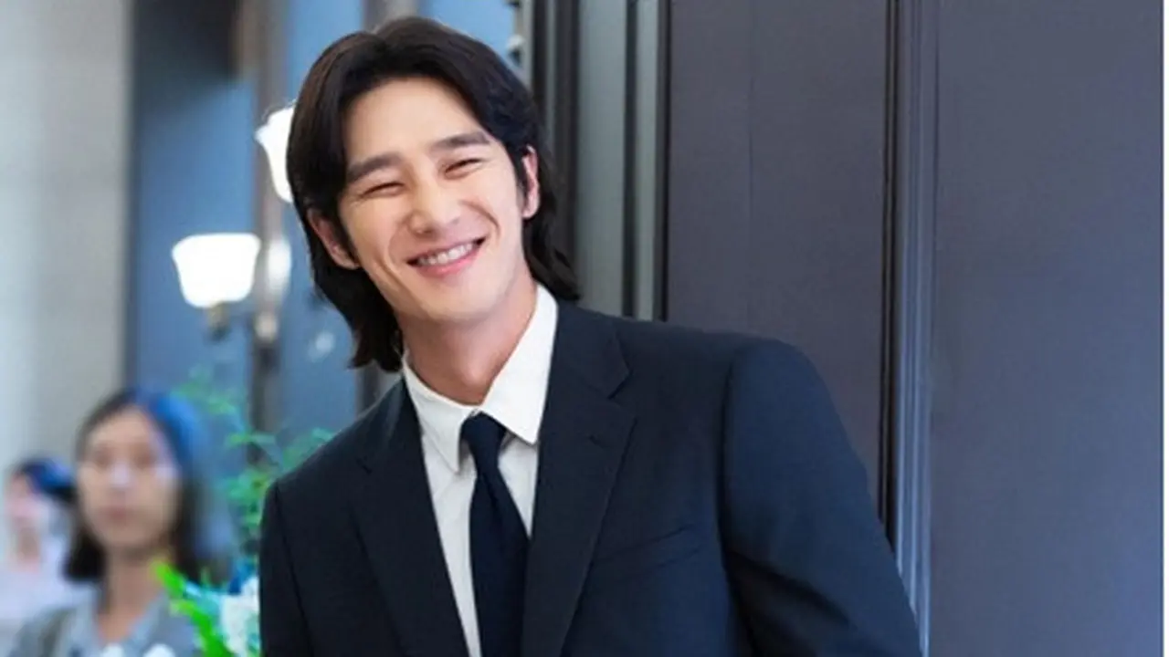 Ahn Bo Hyun di "Yumi's Cell"