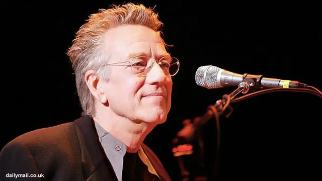 ray-manzarek-130521c.jpg