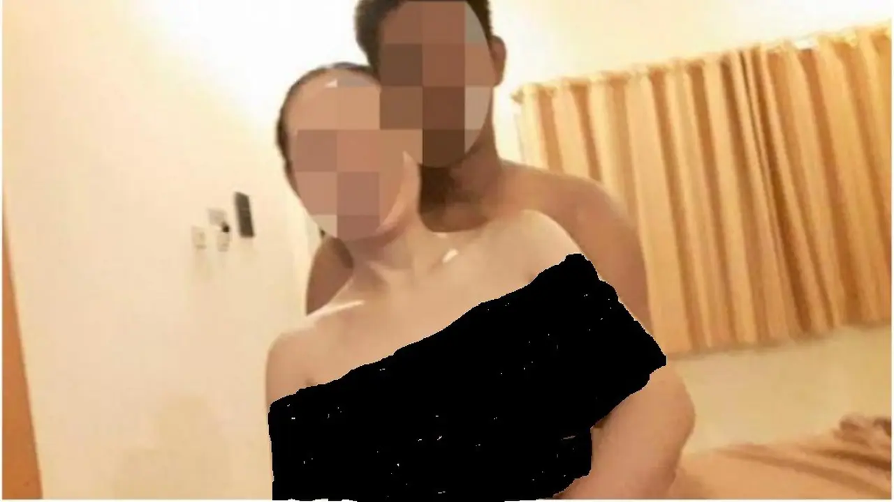 [Bintang] Foto Bugil