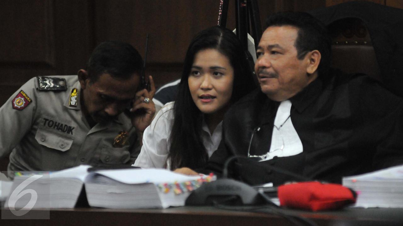 20160907-Saksi Ahli Patologi di Sidang Jessica Wongso-Afandi 