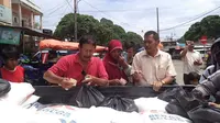 Panwaslu Pekanbaru Sita Ratusan Paket Sembako di Masa Tenang