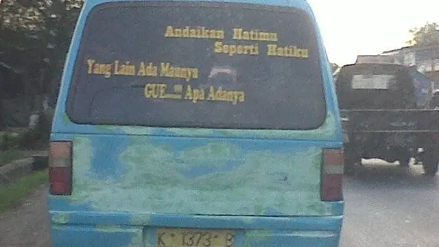 6 Tulisan Tentang Cinta di Angkot Ini Bikin Geleng Kepala