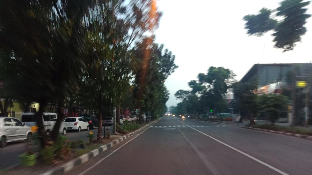 Jalanan Bandung lengang
