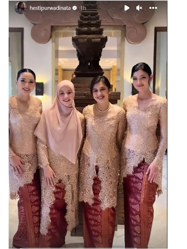 6 Potret Natasha Rizky di Pernikahan Enzy Storia, Tampil Bersama Desta