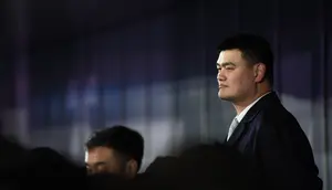 5 Pemain Tertinggi dalam Sejarah NBA, Ada Yao Ming hingga Manute Bol