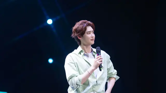 Lee Jong Suk saat fan meeting di Jakarta