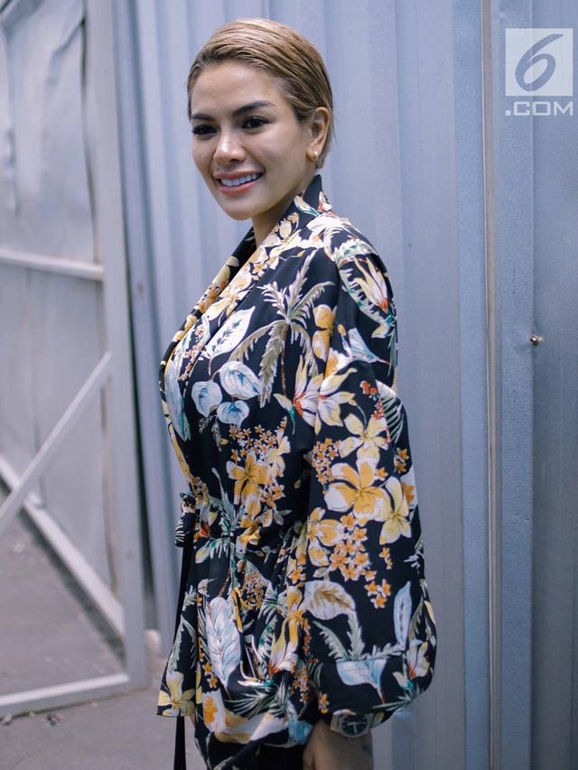 Curhatan Nikita Mirzani Soal Kekasihnya, Dipo Latief