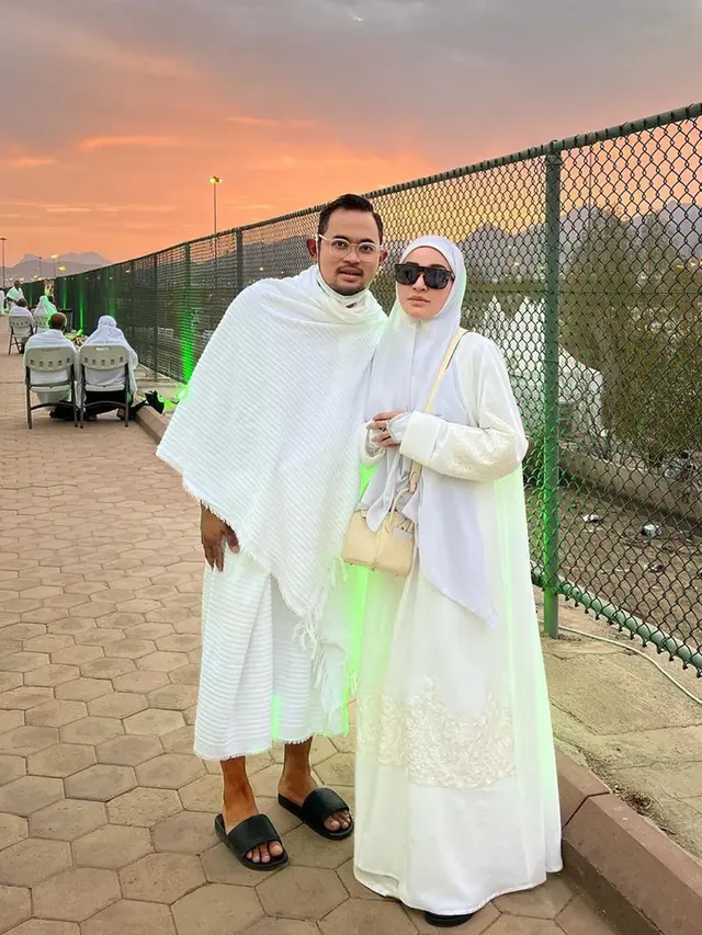FOTO: Momen Kebersamaan Shandy Purnamasari dan Gilang Juragan 99, Selalu Mesra