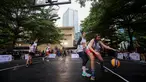 Acara Supreme Girls 2 On 2 Basketball Competition dimeriahkan oleh pertandingan dari sejumlah pebasket putri Indonesia. Kompetisi basket tersebut berlangsung di Mitra Terrace, Setiabudi, Jakarta, Minggu (21/01/2024). (Bola.com/Bagaskara Lazuardi)