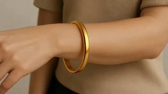 Model Gelang Emas 24 Karat Desain Simpel yang Lagi Ngetren 2025/AI