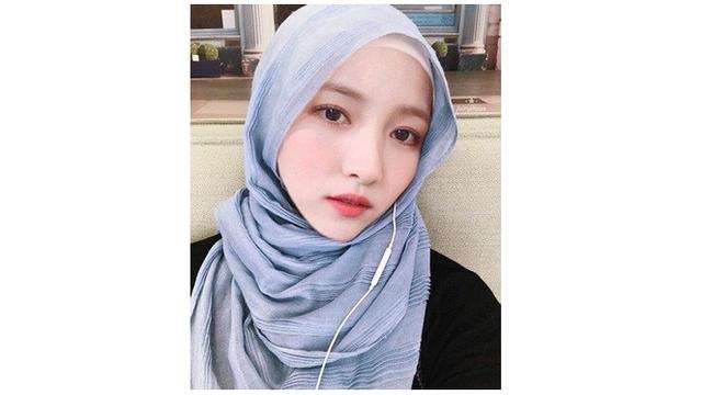 10 Editan Foto Idol K-Pop Edisi Ramadan Ini Bikin Geleng Kepala