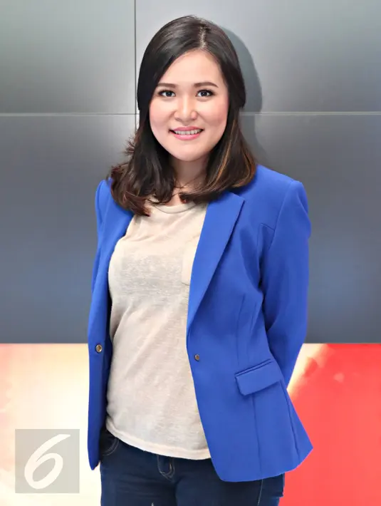 Jessica Kumala Wongso tersenyum manis ke arah kamera  usai wawancara di SCTV Tower, Jakarta, 28 Januari 2016. Jessica adalah saksi kasus kematian Wayan Mirna Salihin yang tewas diracun sianida pada 6 Januari lalu. (Liputan6.com/Immanuel Antonius)
