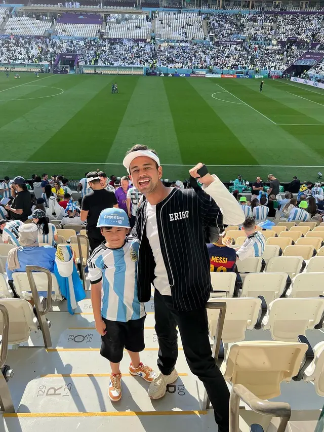 9 Momen Raffi Ahmad Ajak Keluarga Nonton Piala Dunia 2022 di Qatar, Seru Banget