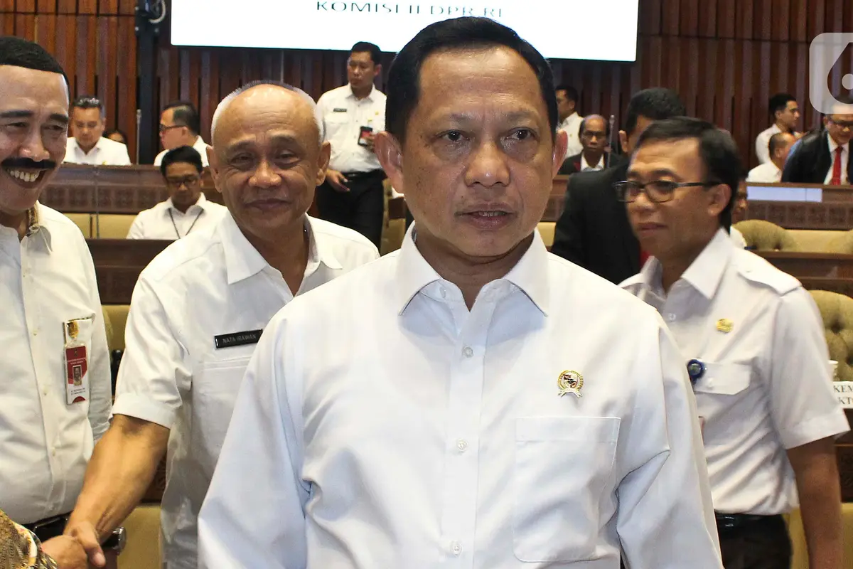 Mendagri Bahas Pilkada 2020 hingga PON Papua Bersama DPR