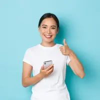Sebelum membeli, luangkan waktu untuk membaca ulasan dari sumber yang tepercaya. (Foto/Dok: freepik.com/benzoix)